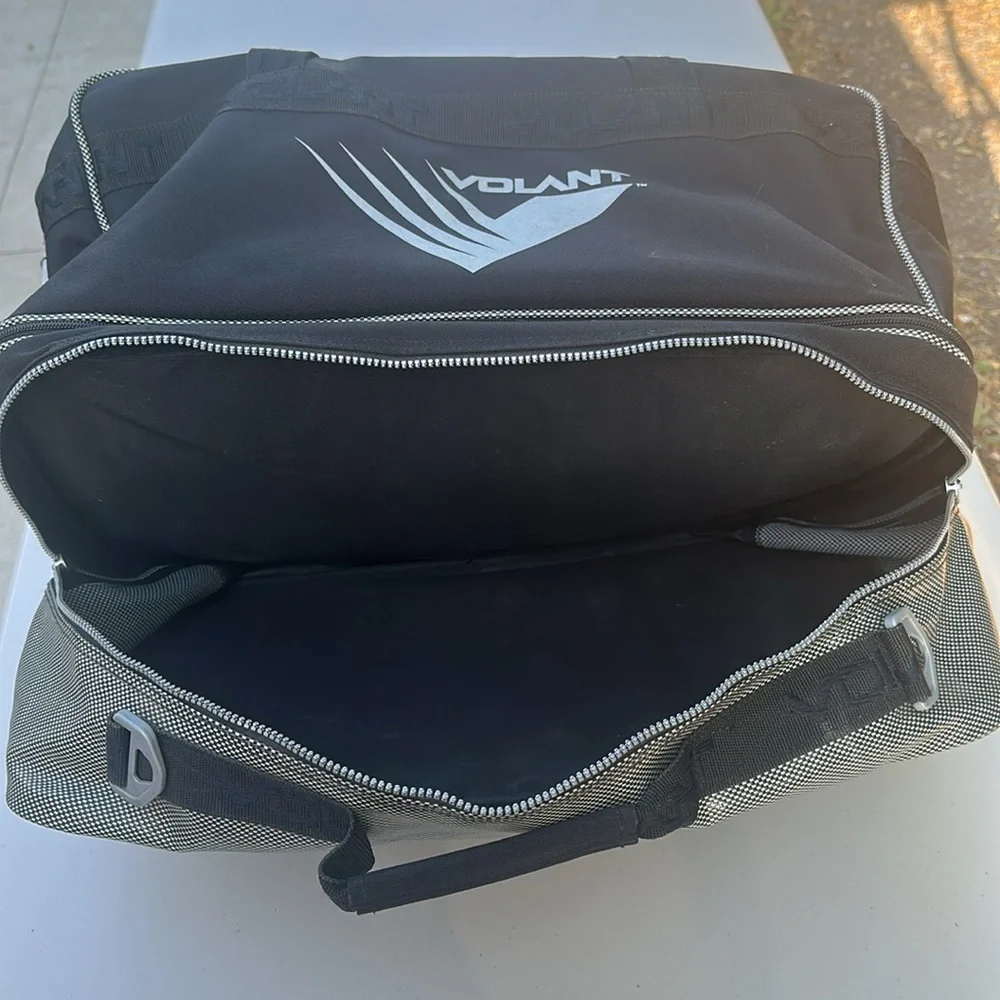 Volant Ski Bags 2in1, Adjustable Shoulder Strap, Black Connected with zipper